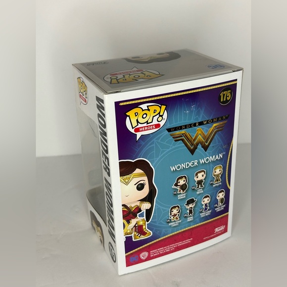 Wonder Woman FUNKO WALMART EXCLUSIVE NIB price firm - Picture 5 of 7
